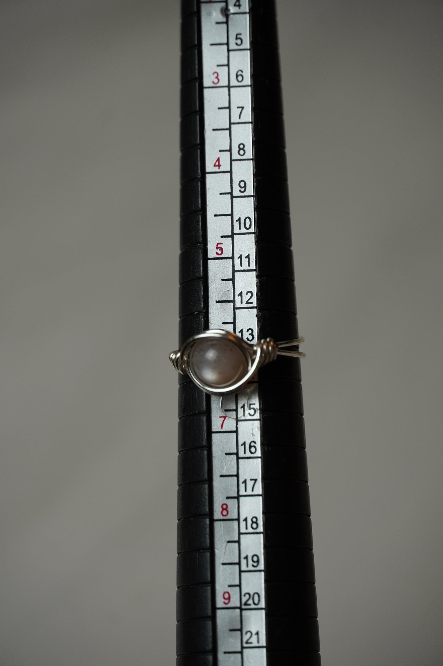 Silver Peach Moonstone Ring: Size 6.5