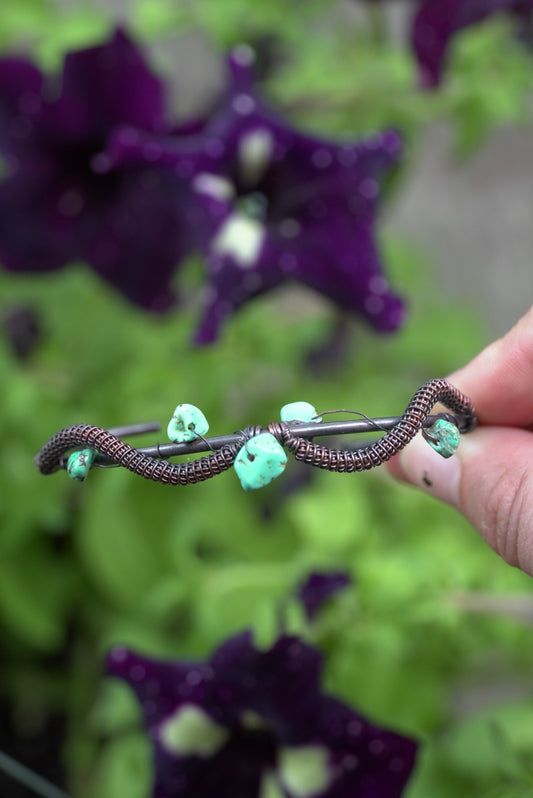 Dyed Howlite Copper Coil Bangle