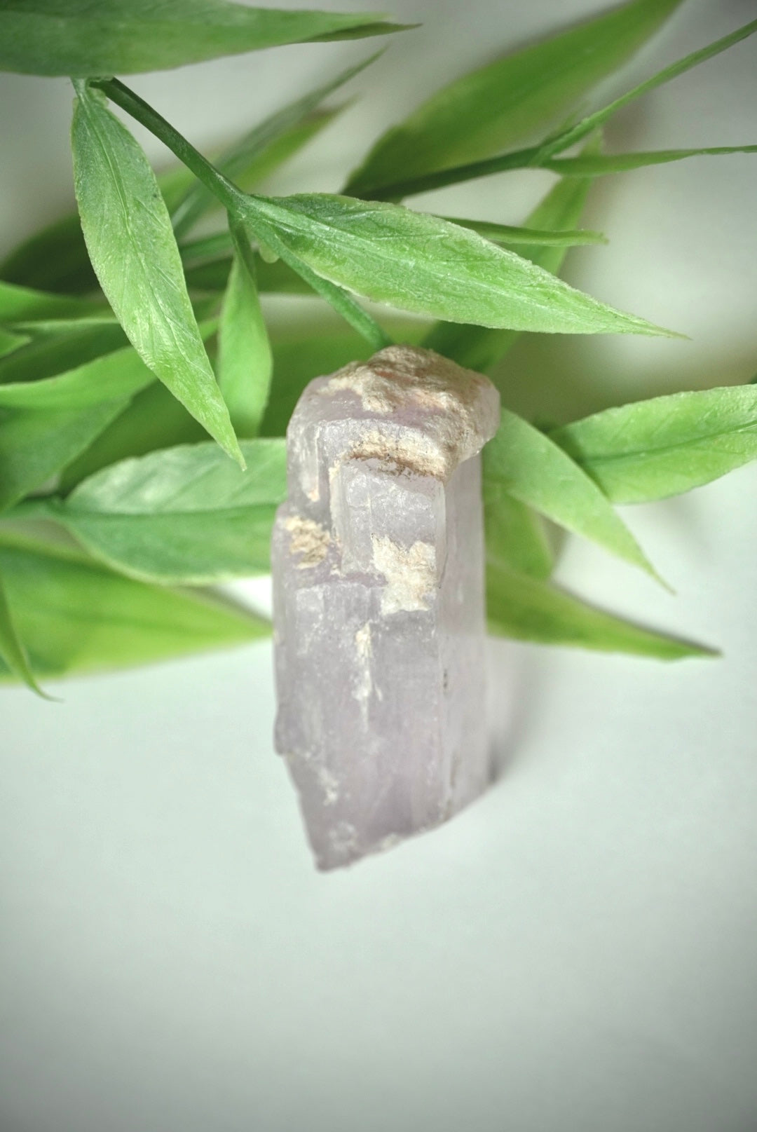 Gemmy Large Raw Kunzite