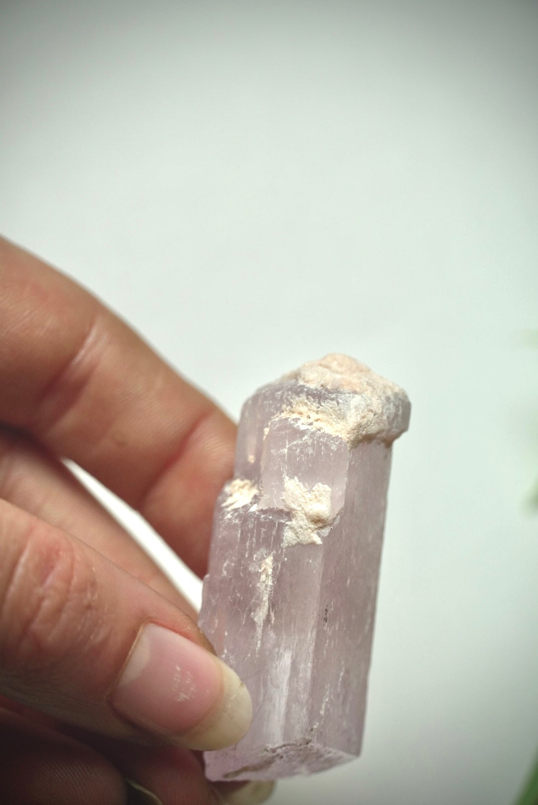 Gemmy Large Raw Kunzite