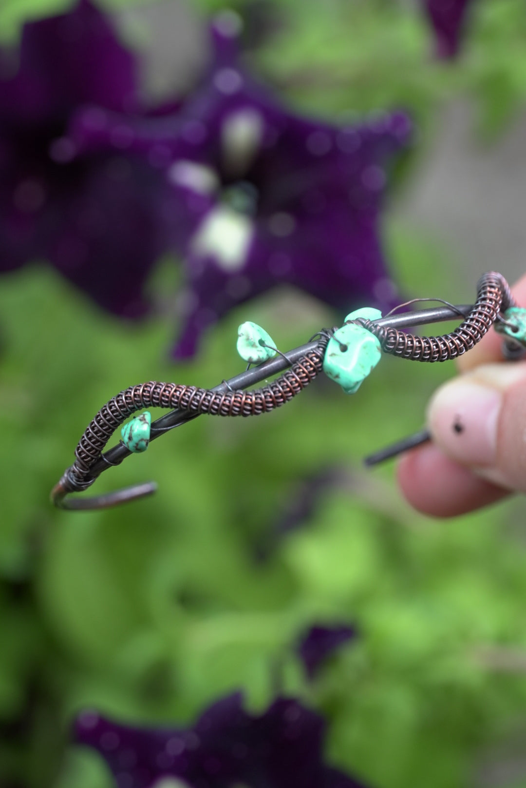 Dyed Howlite Copper Coil Bangle