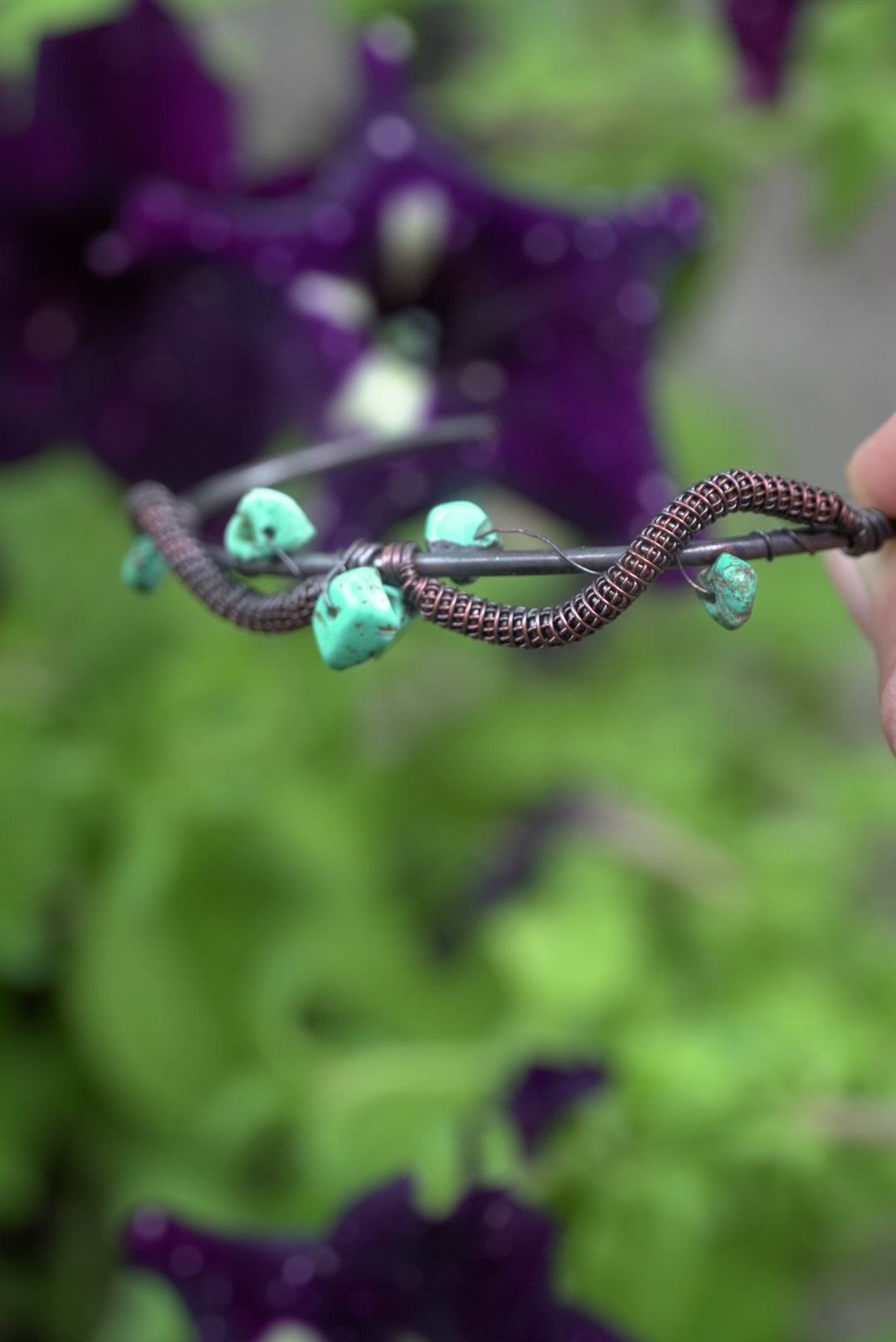 Dyed Howlite Copper Coil Bangle