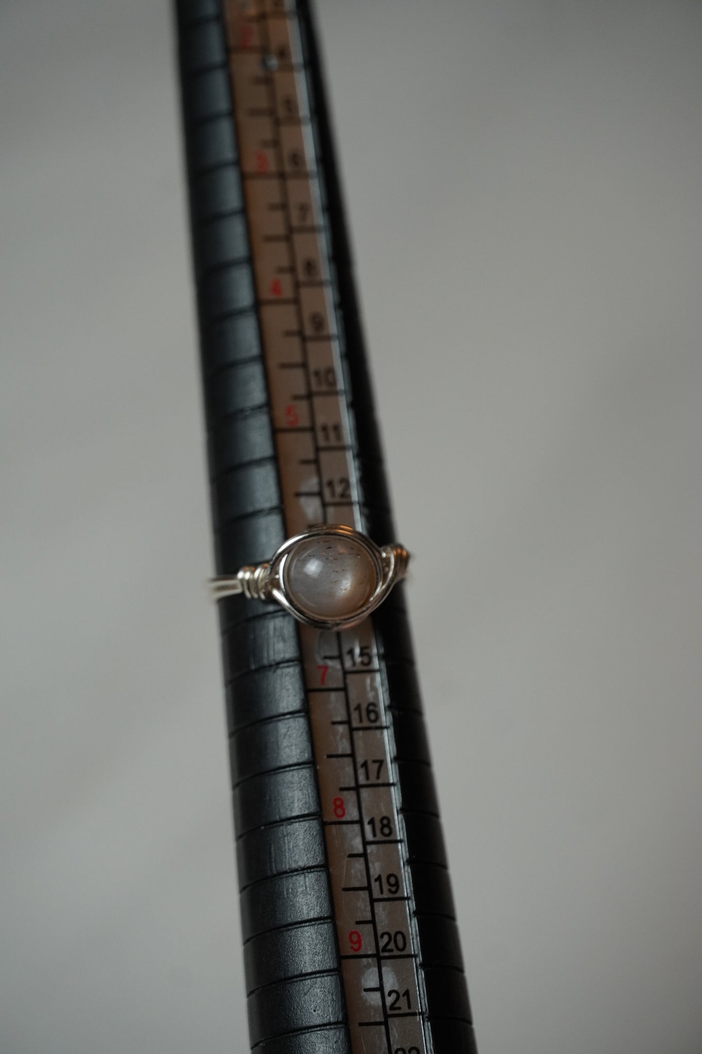 Silver Peach Moonstone Ring: Size 6.5