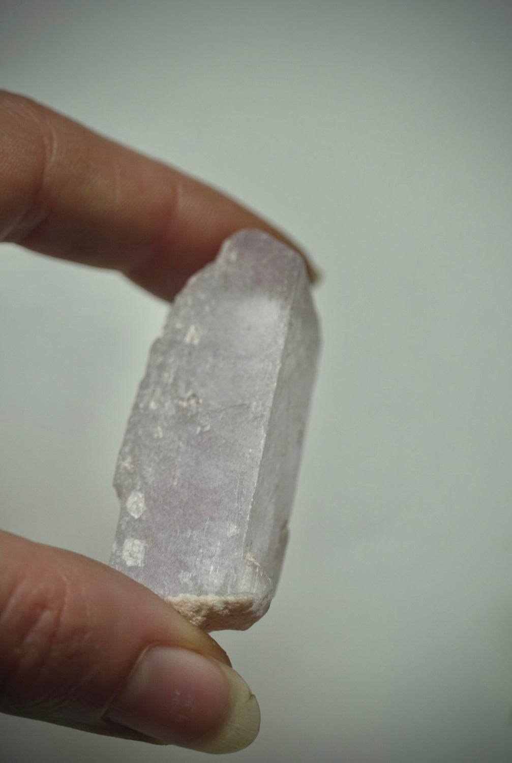 Gemmy Large Raw Kunzite