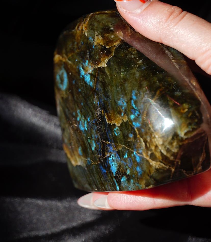 1.5LB Double-Flash Rainbow Labradorite